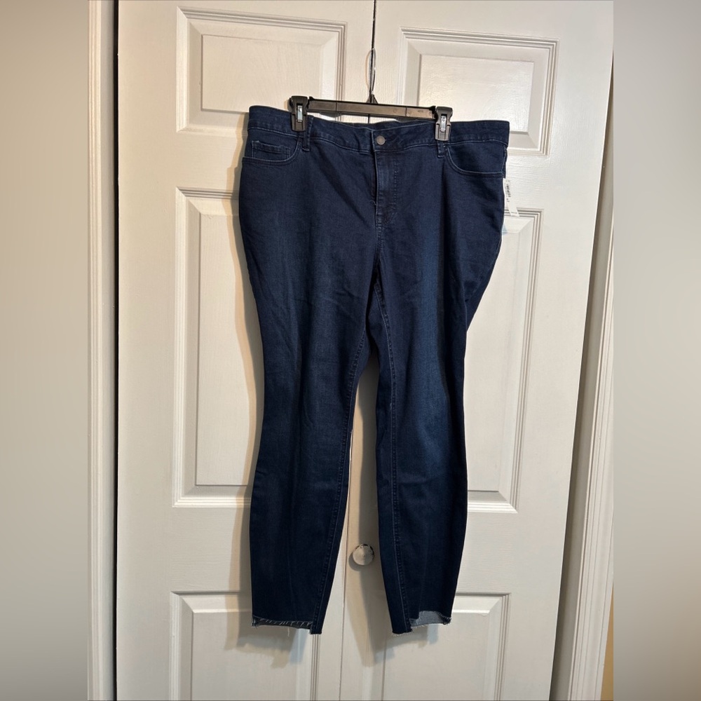 NWT Old Navy Jeans Women's Size 20 Blue Mid Rise Rockstar Super Skinny Ankle